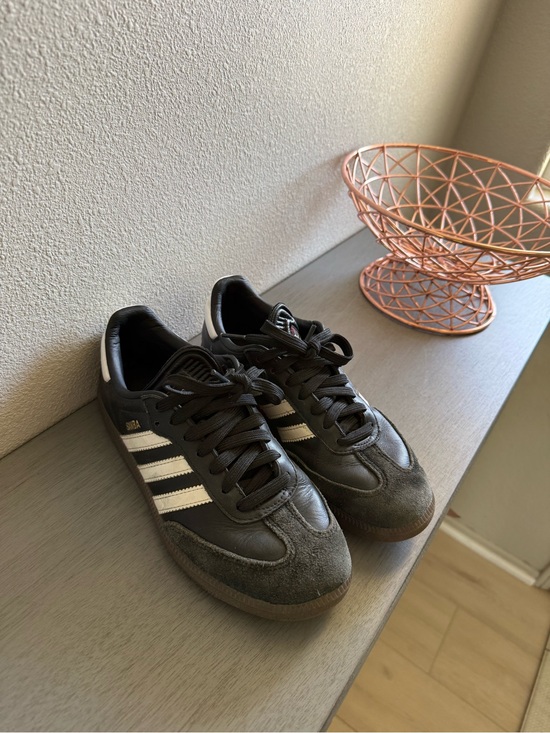 adidas Shoes - Adidas Sambas